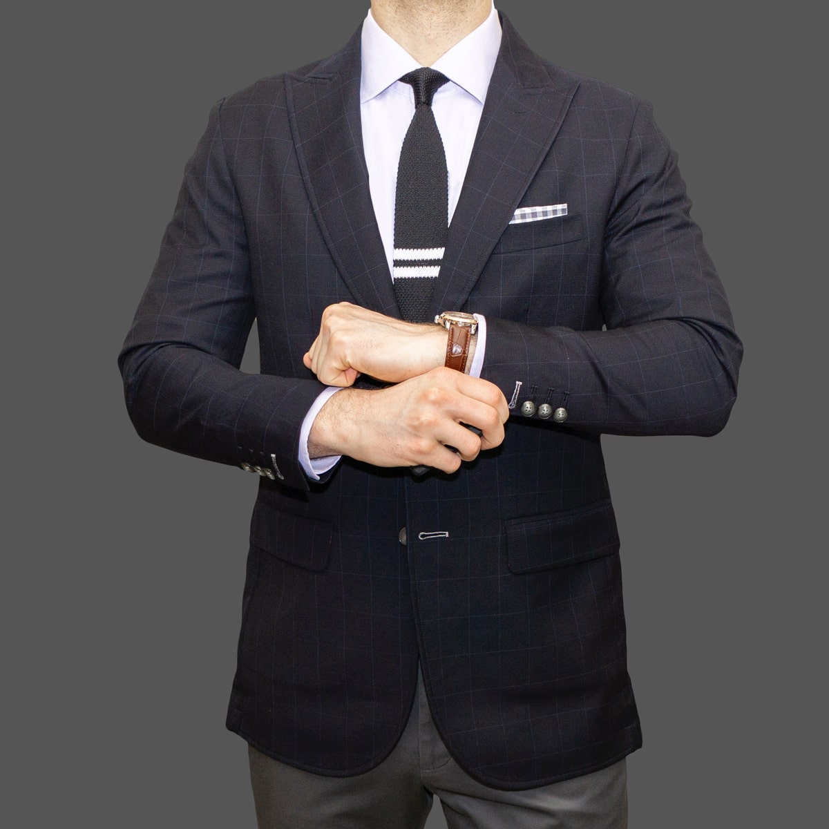 the-young-european-style-business-suit-augusttailor